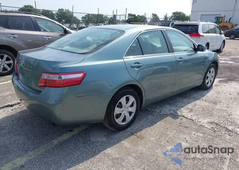 2007 Toyota Camry Ce/Le/Se/Xle z USA, uszkodzony, nr VIN 4T1BE46K07U709990